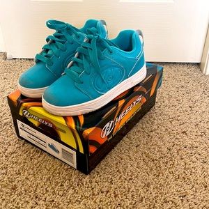 Heelys kids shoes with wheels size 1